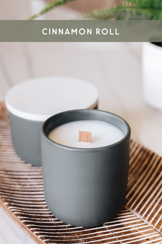 Cinnamon Roll Candle